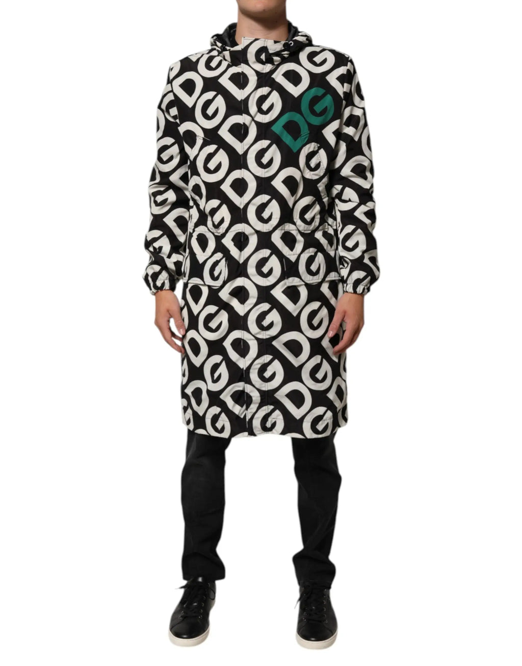 Dolce & Gabbana manteau à capuche noir et blanc imprimé logo dg avec motif audacieux répétitif pour homme