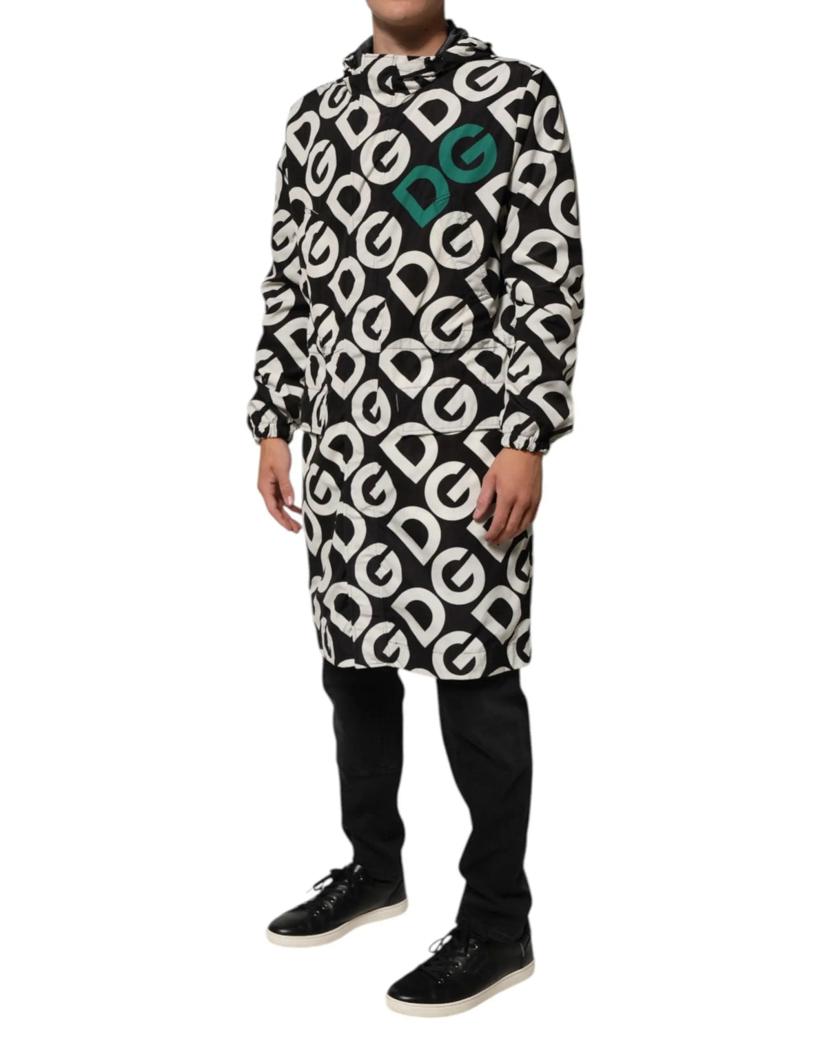Dolce & gabbana manteau à capuche homme noir et blanc en tissu avec logo imprimé en motif répétitif audacieux