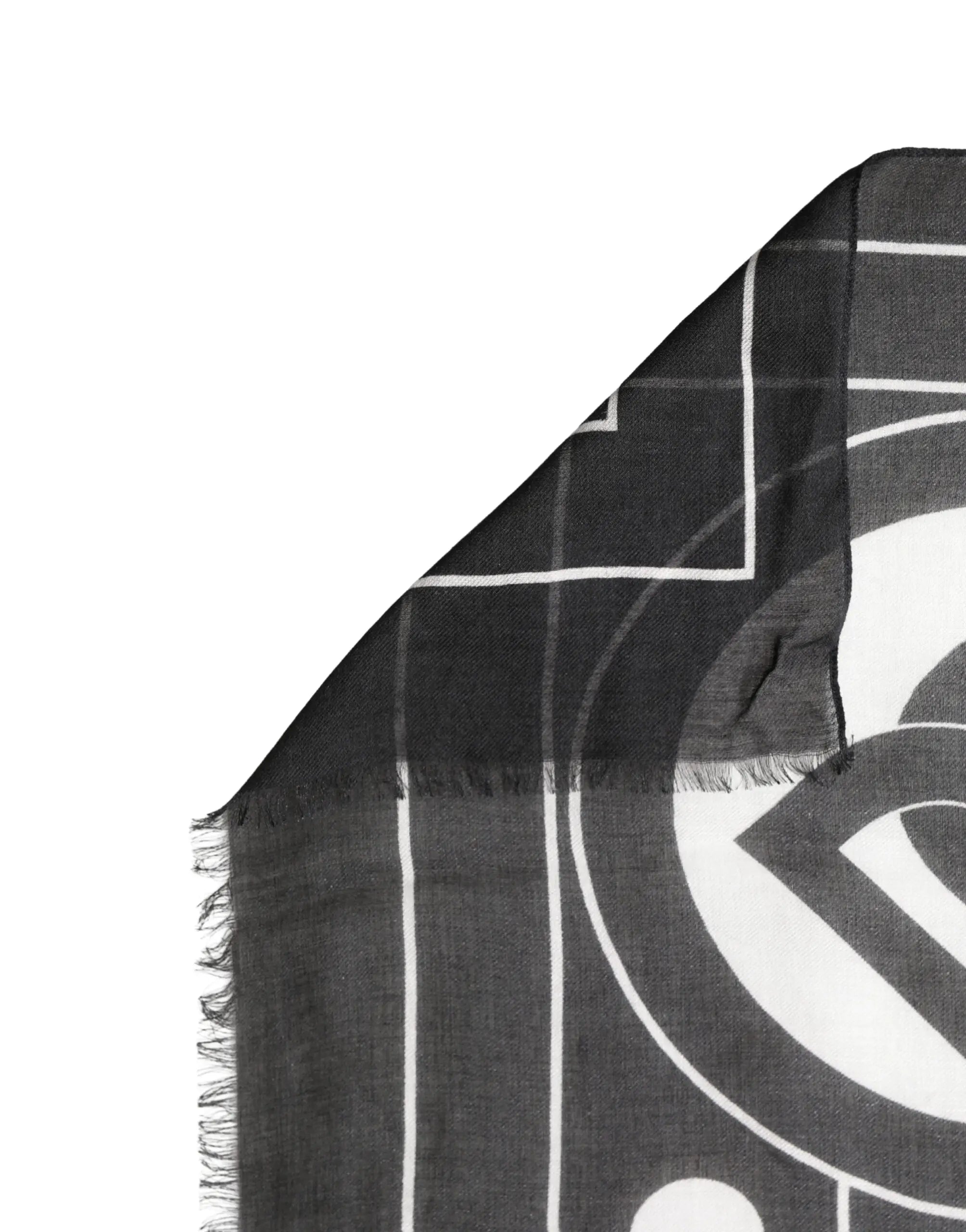 Dolce & gabbana black and white geometric patterned scarf with frayed edges 188cm by 116cm wrap stole
