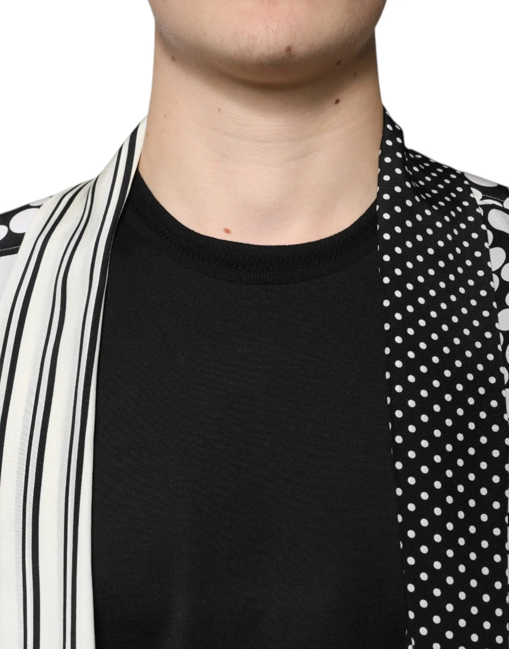Dolce gabbana chemise décontractée homme en soie noire et blanche avec veste à rayures verticales et pois ouverte