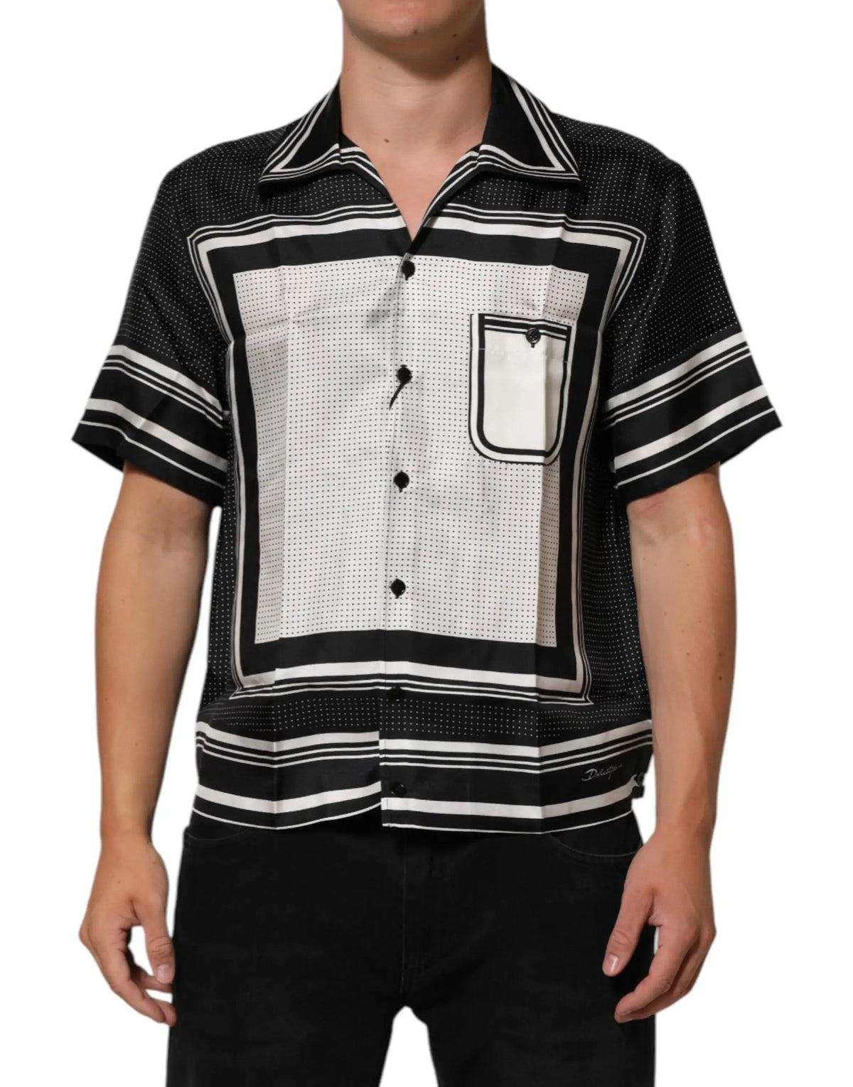 Chemise polo décontractée dolce & gabbana noire et blanche à manches courtes avec motif géométrique et poche texturée