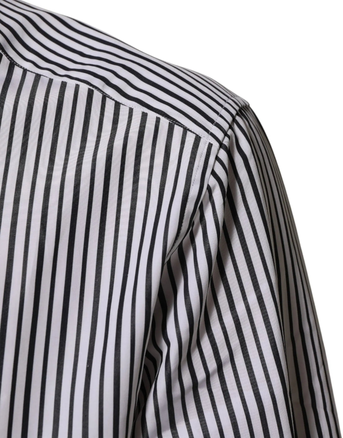 Chemise habillée homme dolce & gabbana noire et blanche à rayures verticales avec col ajusté et coutures soignées