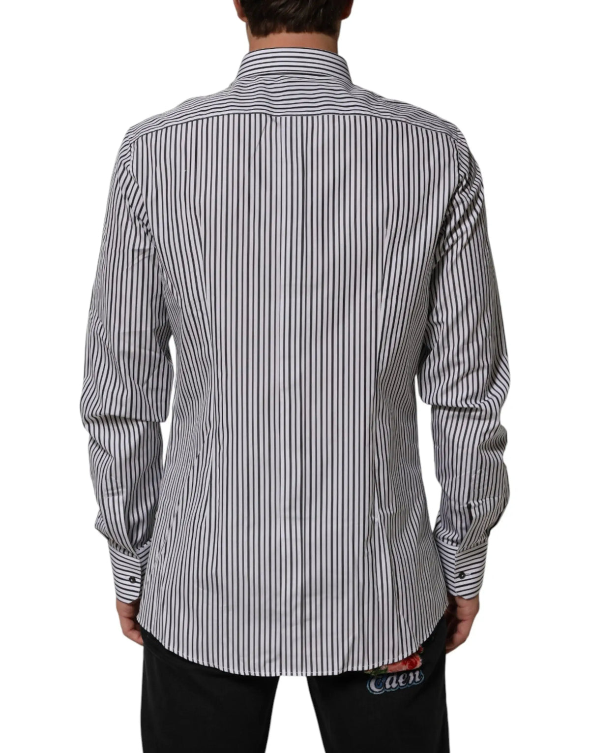 Vue arrière d’une chemise homme dolce & gabbana manches longues noire et blanche rayée en coton pour soirée habillée