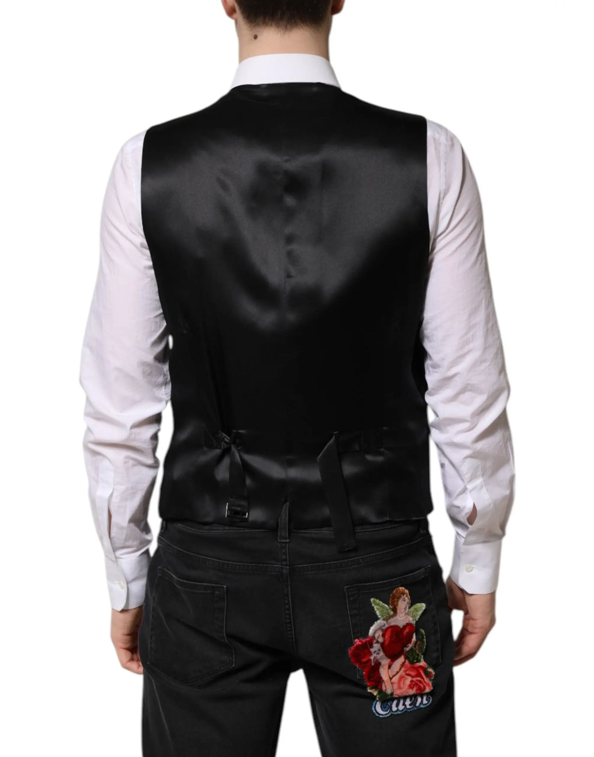 Dos du gilet homme formel dolce & gabbana en laine noire avec finition satinée brillante et patch brodé ange aux roses