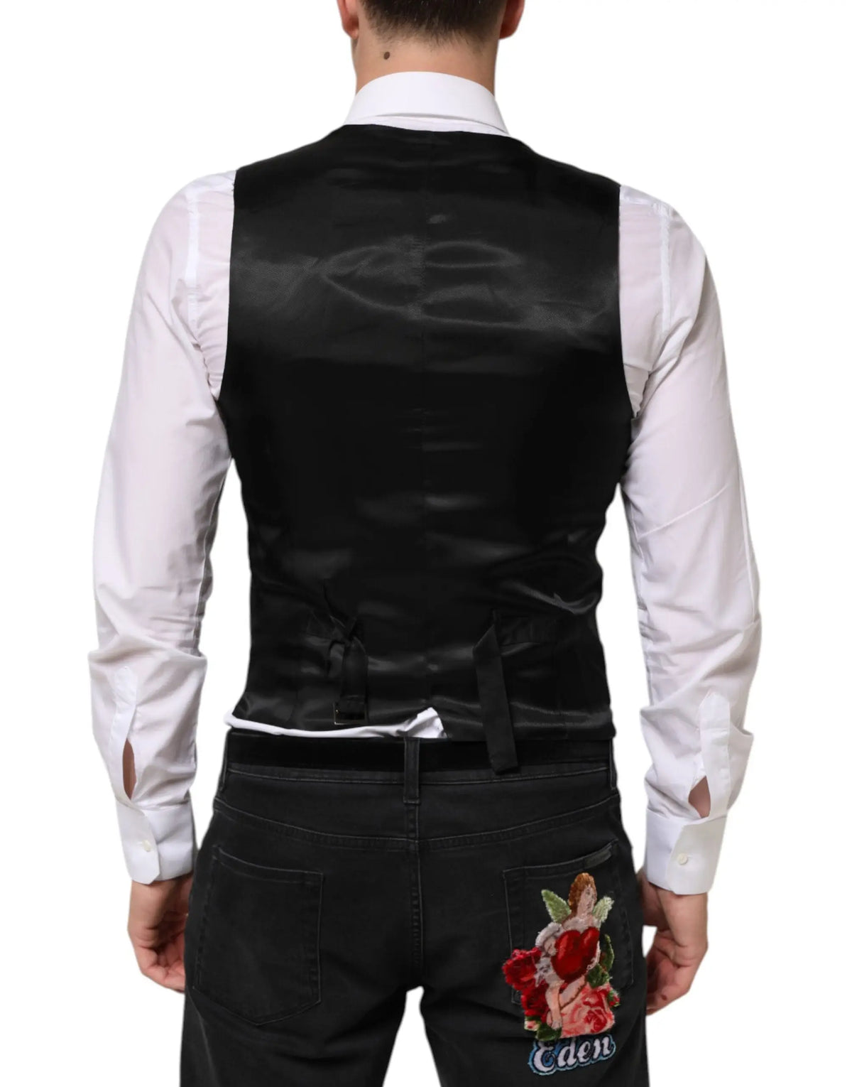 Dos du gilet homme dolce & gabbana noir en laine avec broderie rose et cœur en satin pour tenue formelle