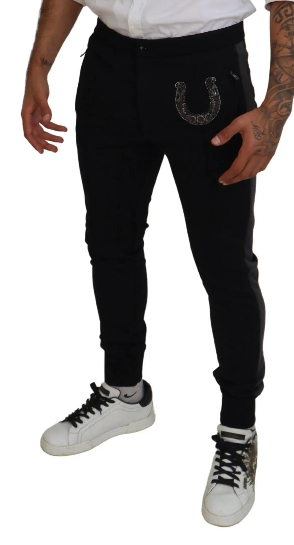 Dolce & Gabbana pantalon jogger noir en laine avec patch fer à cheval décoratif sur la poche avant