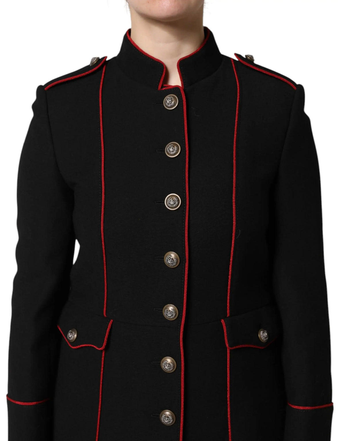 Dolce & Gabbana trench coat noir en laine avec boutons argentés et passepoil rouge style militaire