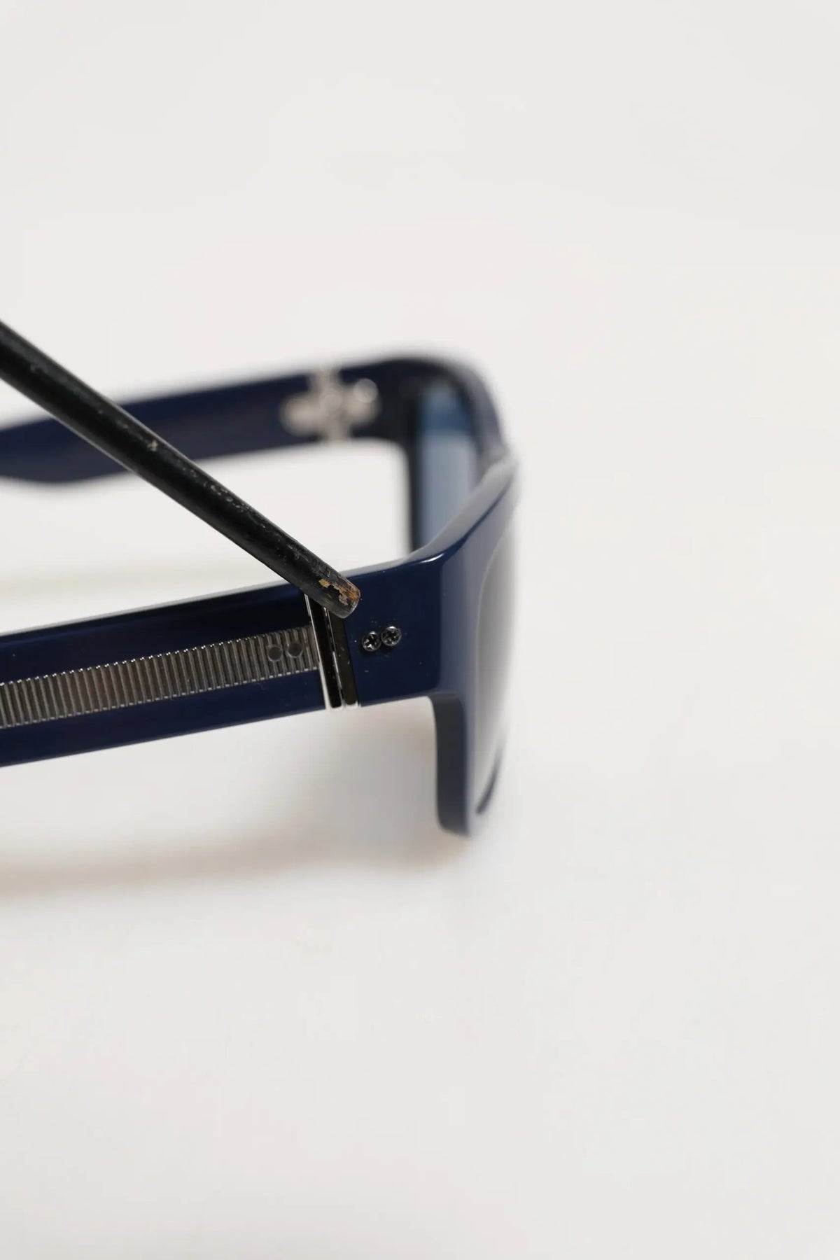 Lunettes de soleil dolce & gabbana bleu marine à monture rectangulaire en acétate avec verres polarisés et détails métalliques
