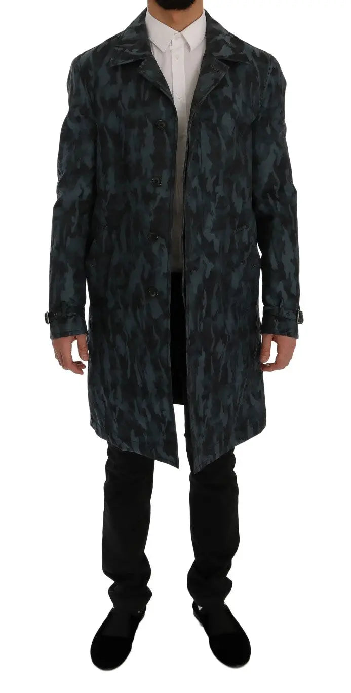 Manteau trench dolce & gabbana bleu camouflage en coton avec motif camouflage vert foncé et noir vue de dos