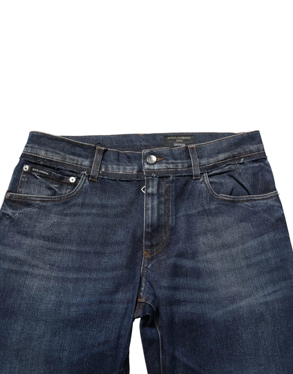 Jeans en denim bleu foncé dolce & gabbana pour homme avec cinq poches et label visible à la ceinture