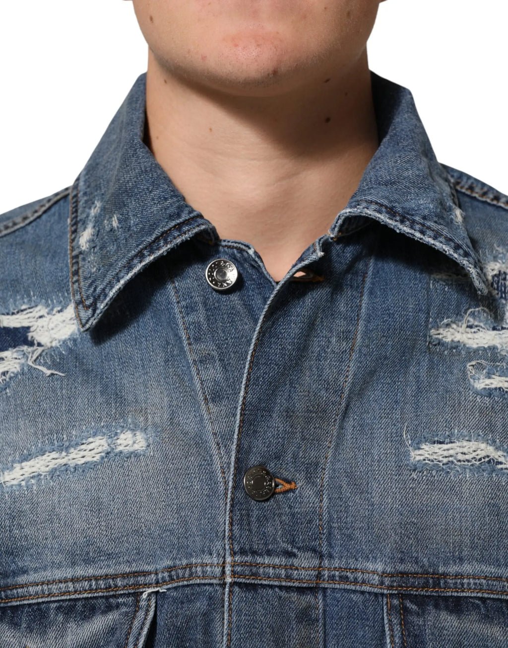 Veste en jean bleu medium dolce & gabbana en coton avec patchs effilochés et boutons argentés