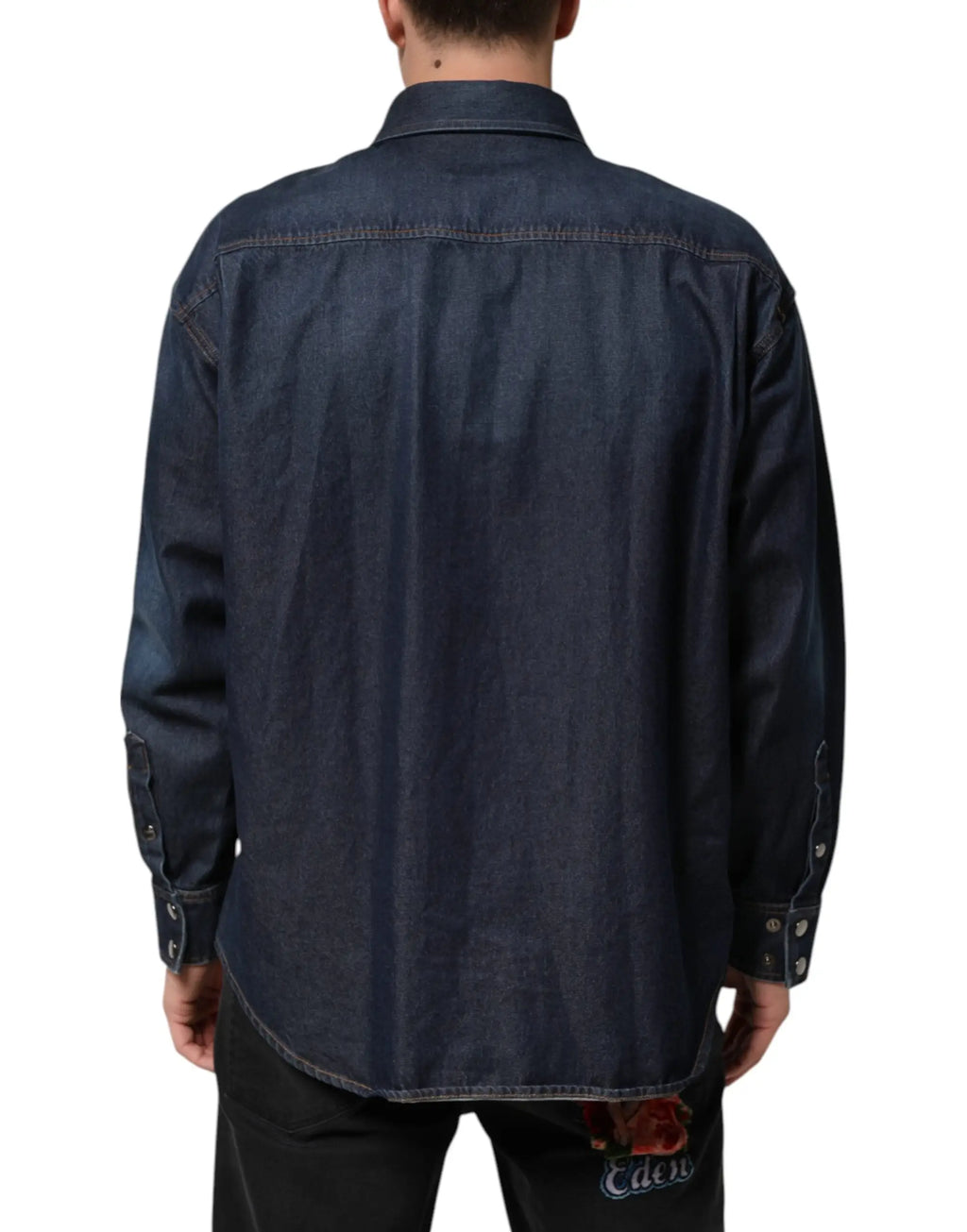 Chemise homme dolce gabbana en denim bleu foncé avec col classique et poignets boutonnés