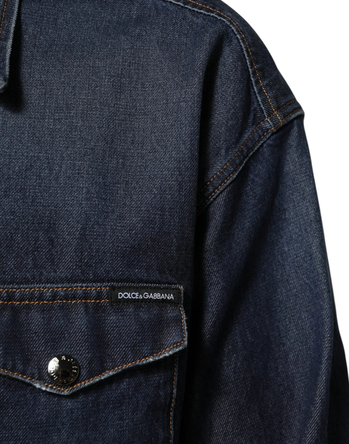 Veste en jean bleu foncé dolce et gabbana avec étiquette noire logo sur la poche poitrine pour homme