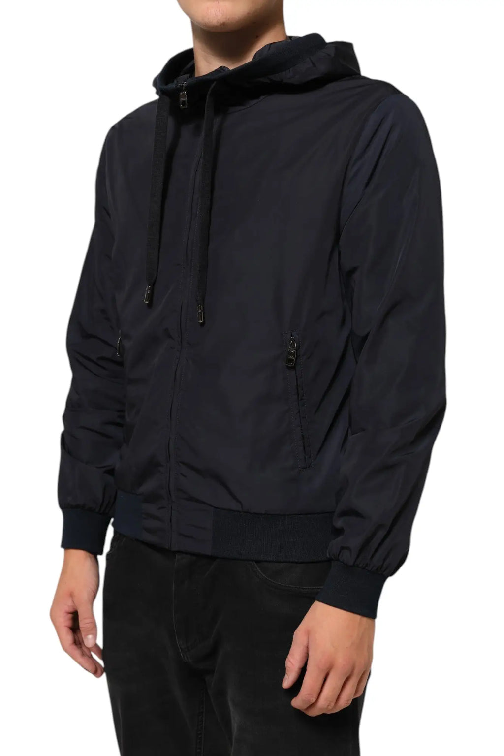 Veste noire à capuche dolce & gabbana en tissu léger avec fermeture éclair subtile et détails logo bleu