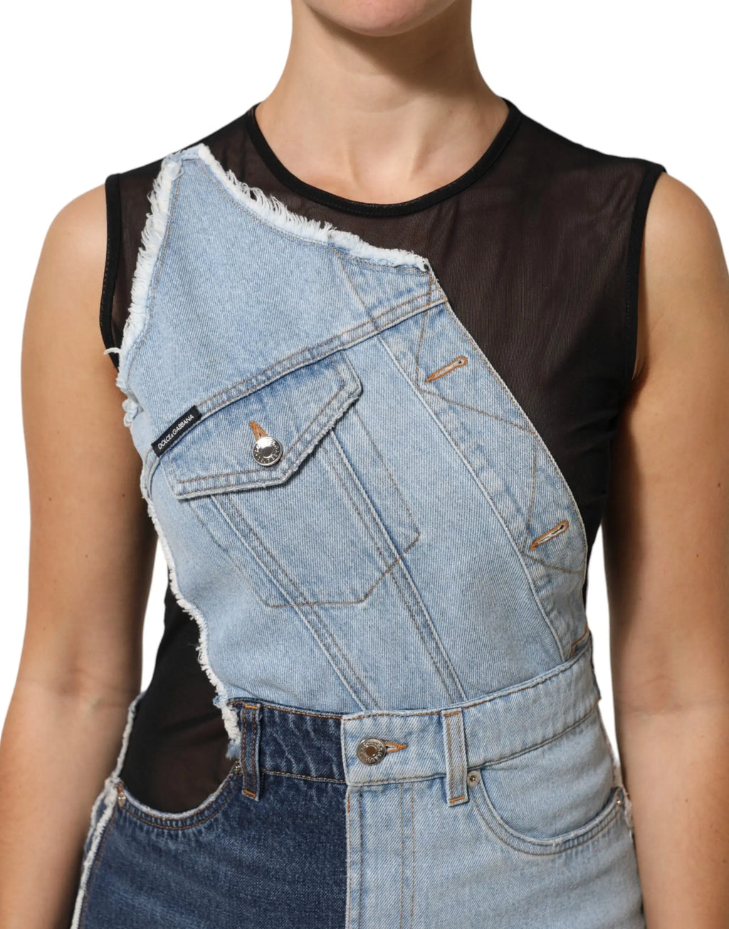 Bleu nylon patchwork robe mini en denim dolce gabbana avec bretelles en denim clair à bord brut et taille bleu foncé