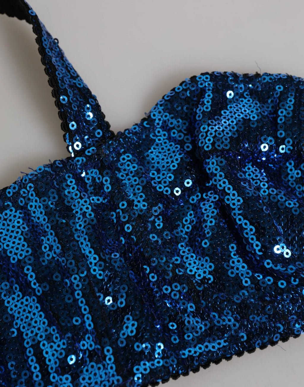 Dolce & gabbana soutien-gorge balconnet bleu royal à sequins avec design froncé ajusté et bretelles noires