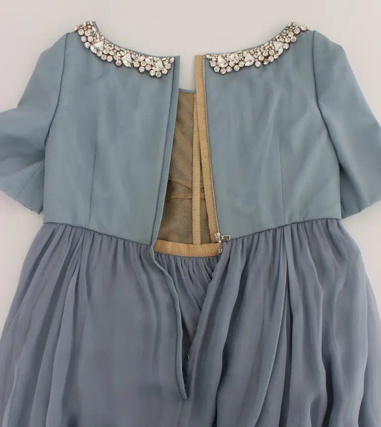 Robe fourreau bleu en soie dolce & gabbana avec col orné de perles et fermeture éclair dorée vue de dos