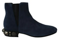 Dolce & gabbana bottines chelsea en daim bleu marine avec sangle en cuir noir et clous métalliques au talon vue arrière