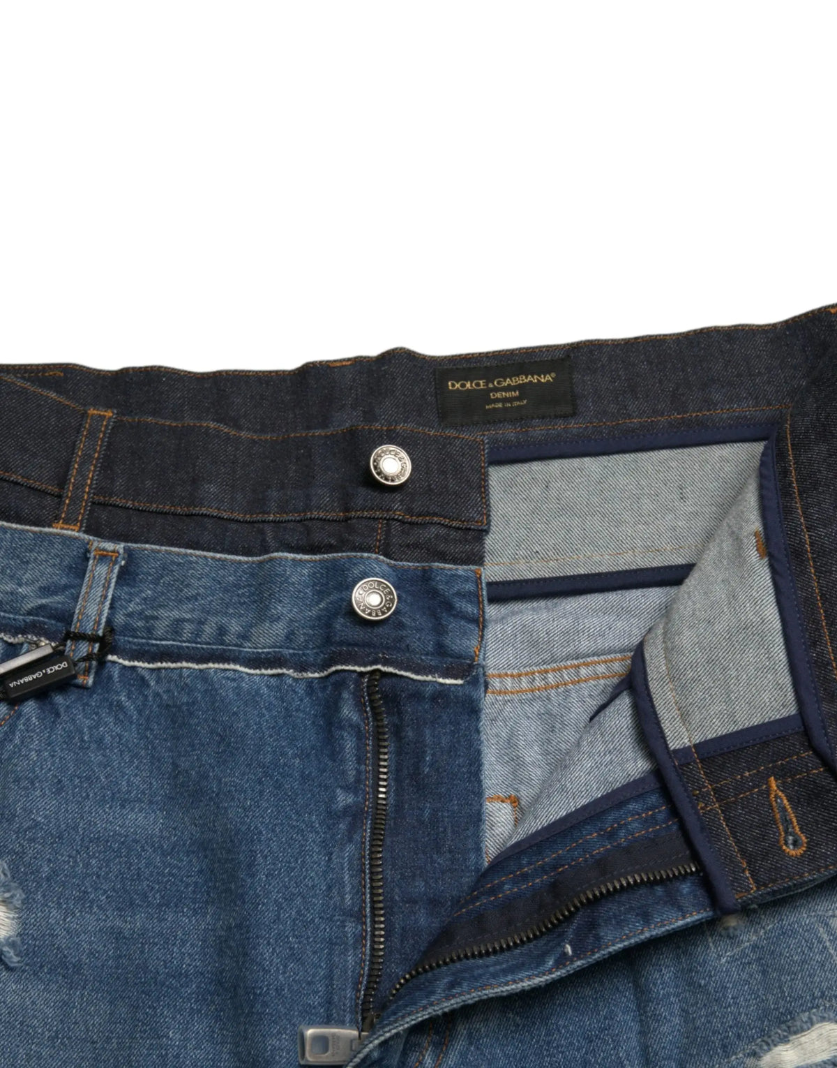 Jean denim bleu foncé en coton pour homme dolce gabbana avec étiquette visible et boutons argentés