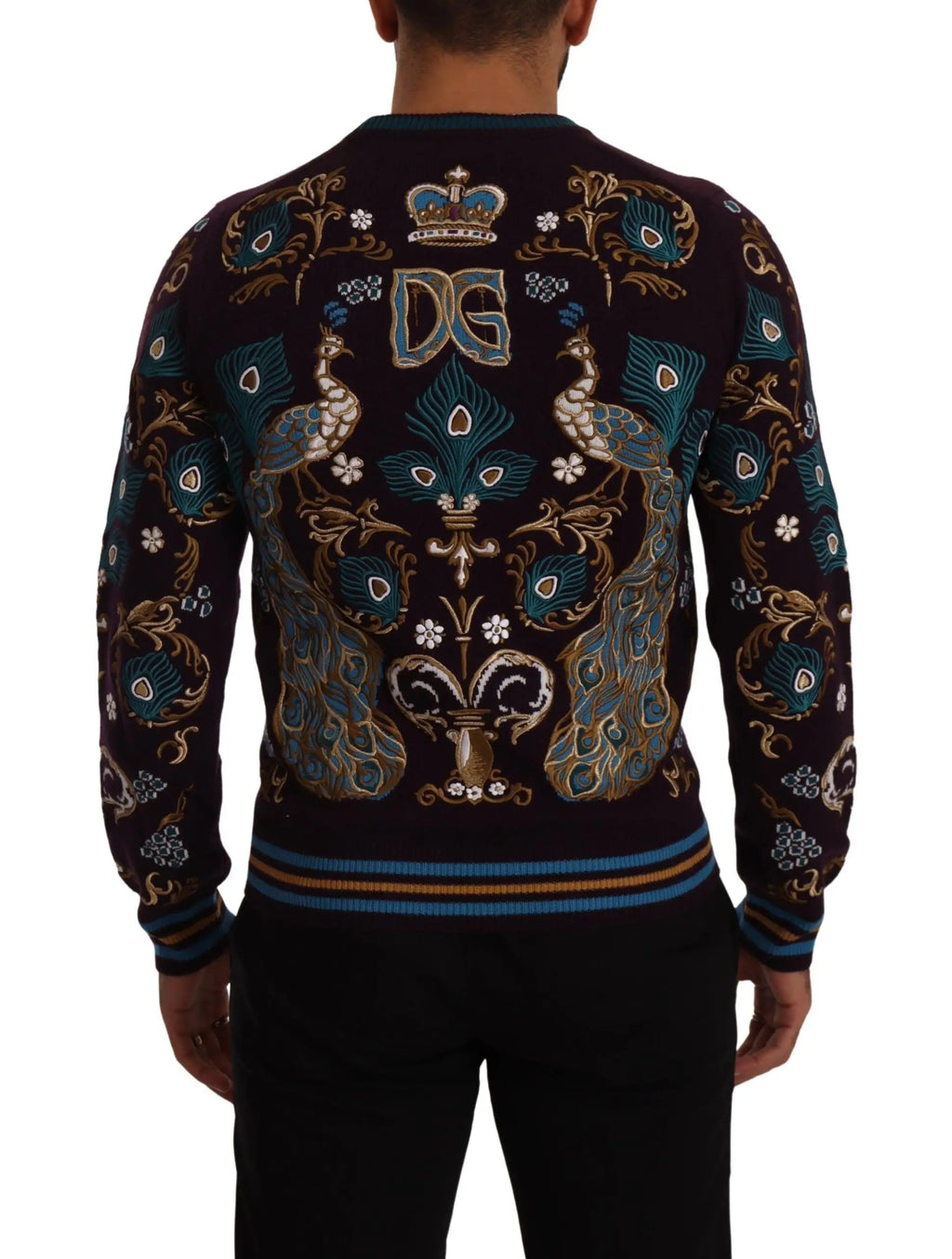 Pull dolce & gabbana bordeaux en cachemire bleu marine avec broderies complexes de paon et couronne en bleu, or et blanc