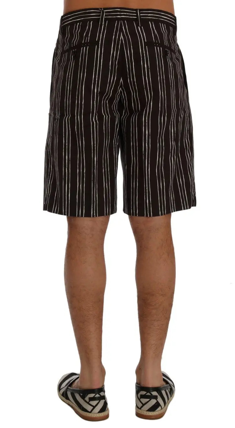Short casual dolce & gabbana bordeaux en chanvre blanc à rayures verticales noires avec plis aux poches arrière vue dos