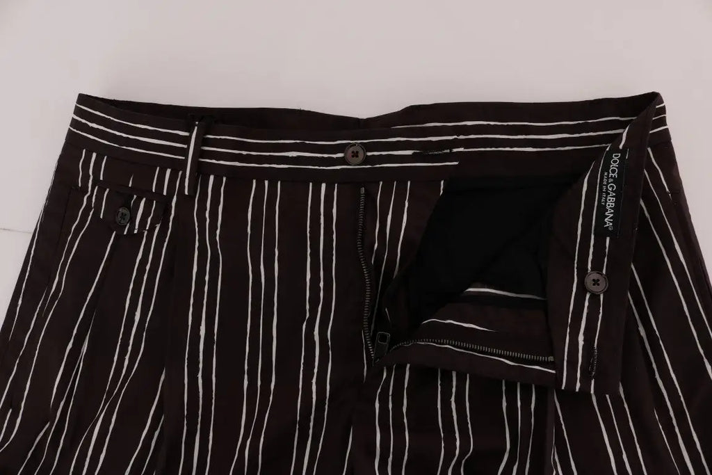 Pantalon dolce & gabbana blanc à rayures verticales noires en chanvre avec plis classiques et étiquette de marque