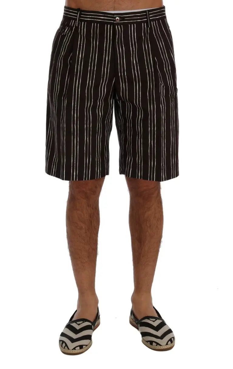 Shorts décontractés dolce gabana en chanvre blanc avec rayures noires verticales et plis à fermeture bouton