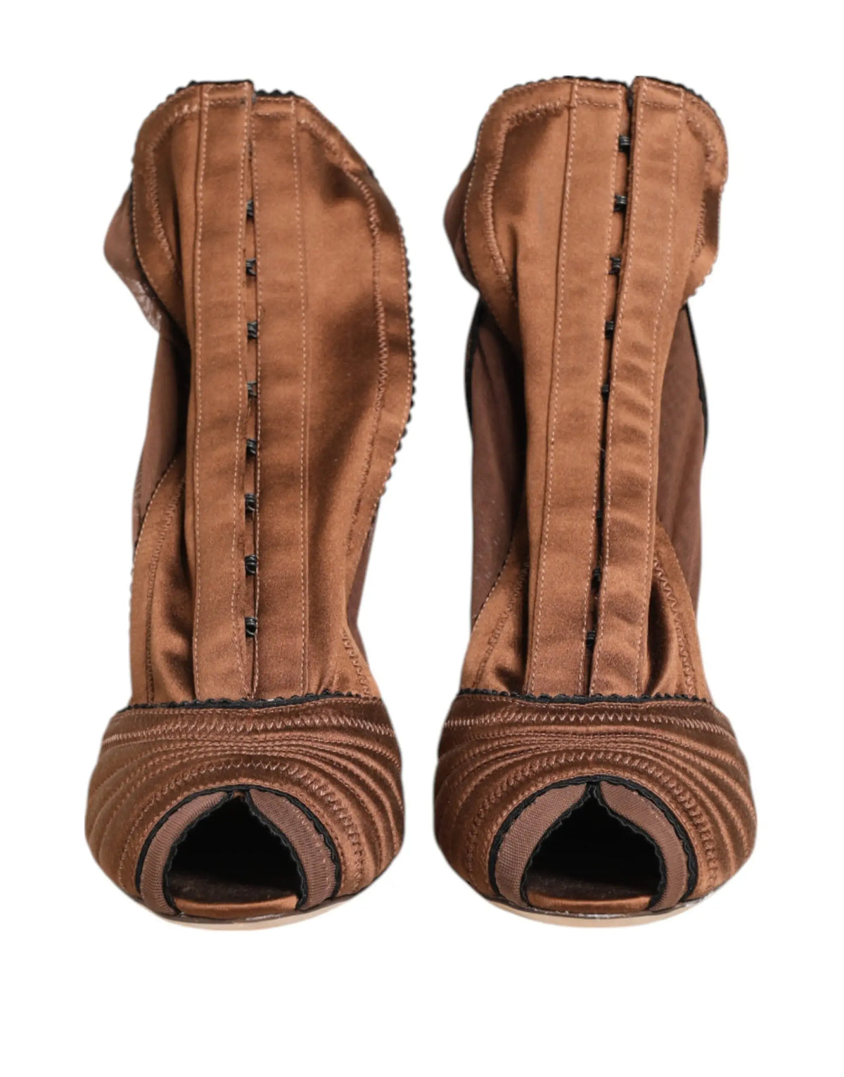 Dolce & gabbana bottines marron bette en satin avec talons hauts ouvertes à l’avant et coutures noires côtelées