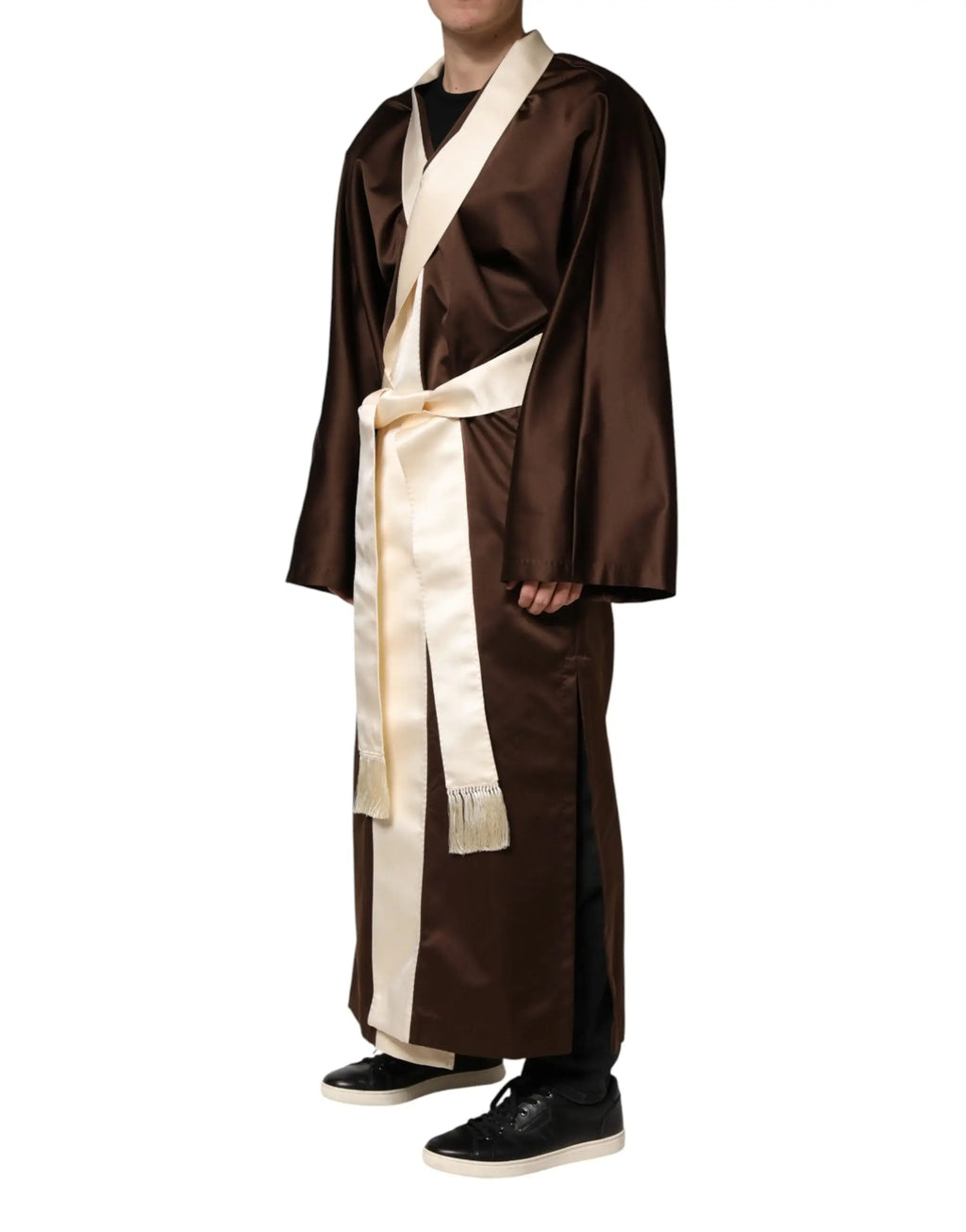 Robe de détente dolce & gabbana en satin marron avec col en soie crème large et ceinture