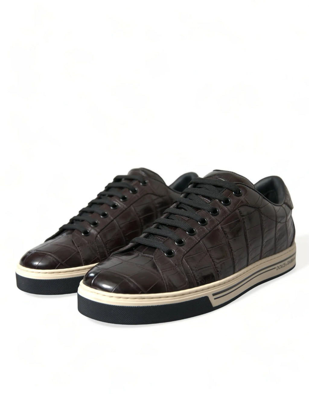 Dolce & gabbana baskets homme en cuir marron embossé crocodile avec lacets noirs et semelle en caoutchouc bicolore