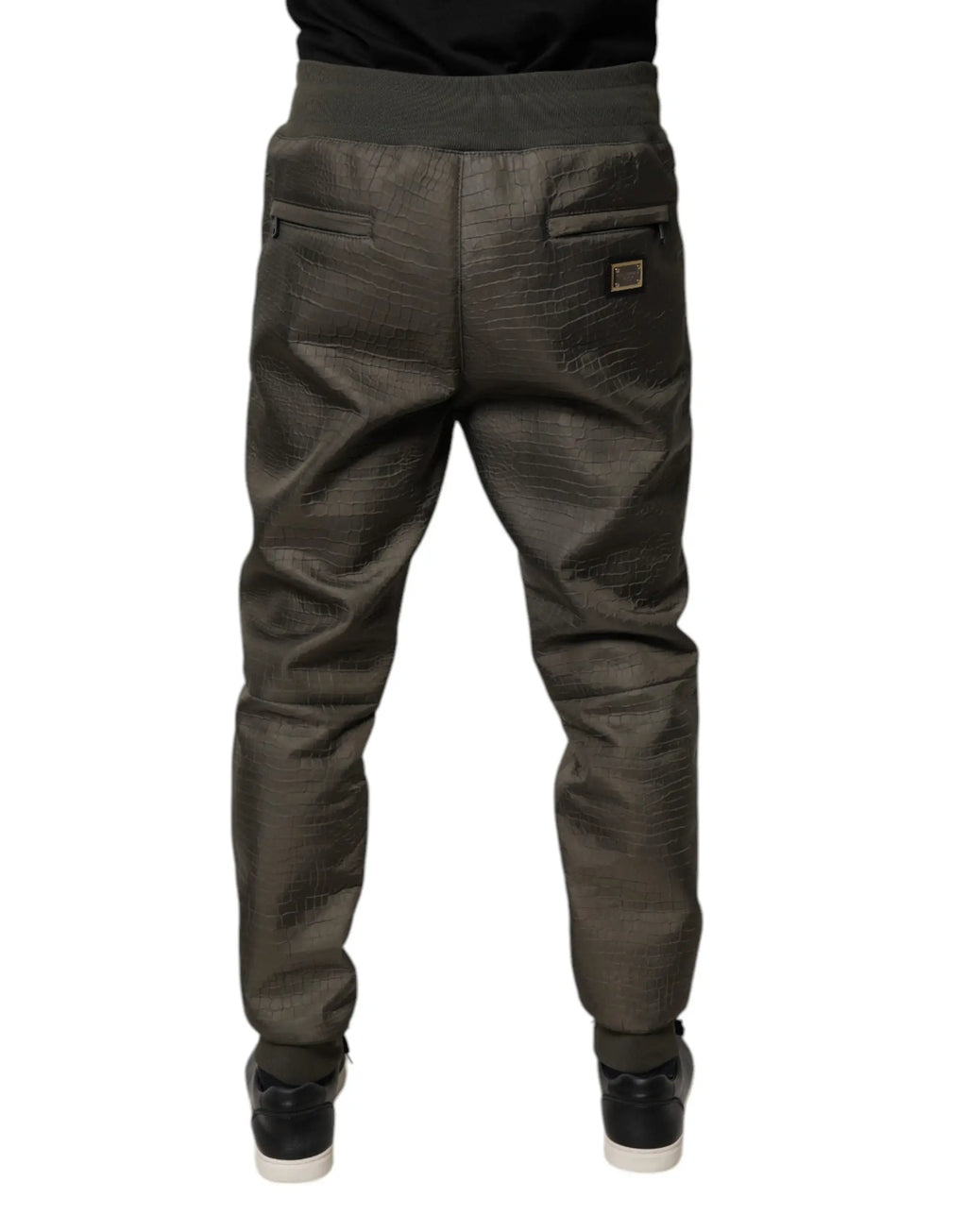 Pantalon de survêtement dolce & gabbana en cuir dagneau marron avec texture peau de crocodile et taille élastique
