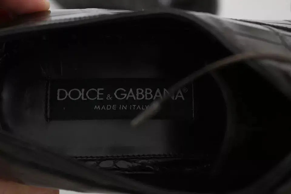 Chaussure formelle dolce & gabbana en cuir noir avec motif marron et étiquette made in italy à l’intérieur