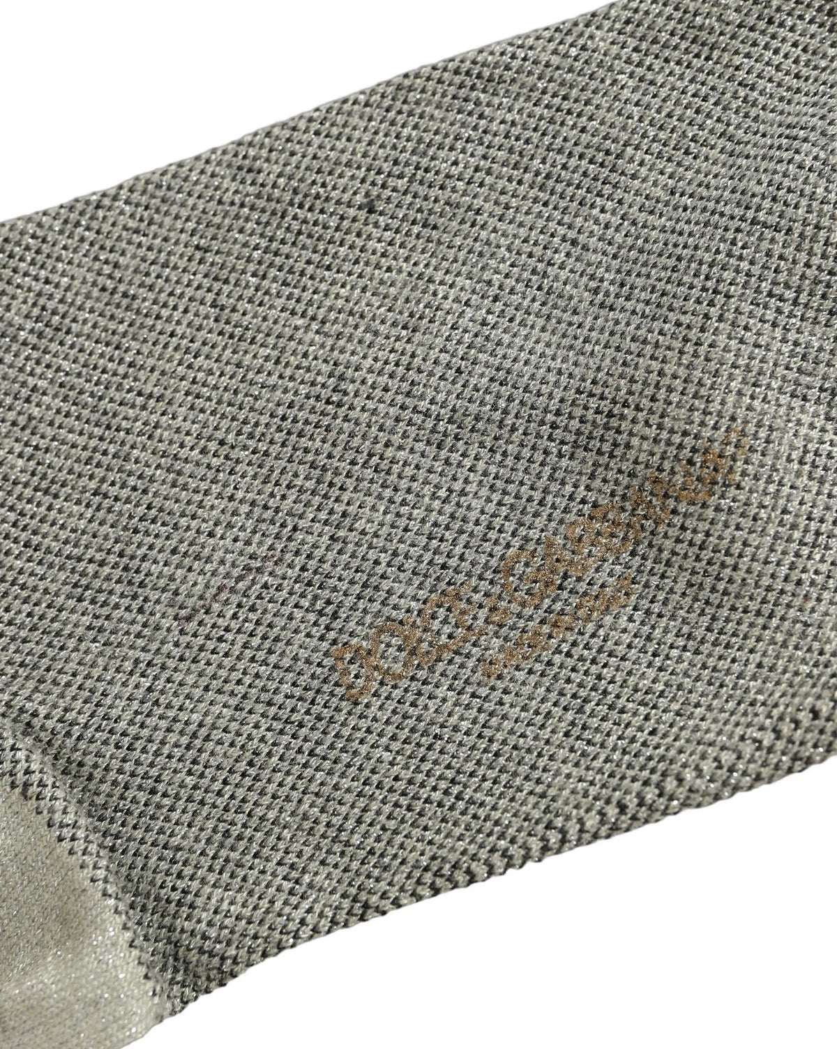 Chaussette femme mi-mollet dolce & gabbana gris charbon texturée avec logo doré discret brodé au talon côté arrière