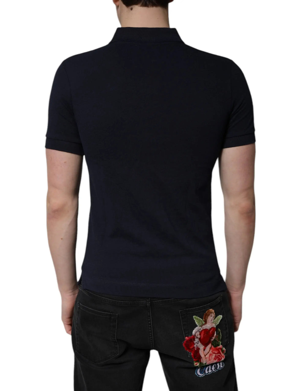 Polo dolce & gabbana bleu marine en coton avec col couronne vue dos et ange brodé tenant des roses rouges sur poche