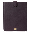 Etui pour tablette dolce & gabbana en cuir brun foncé texturé avec plaque logo métal doré et fermeture à rabat assortie
