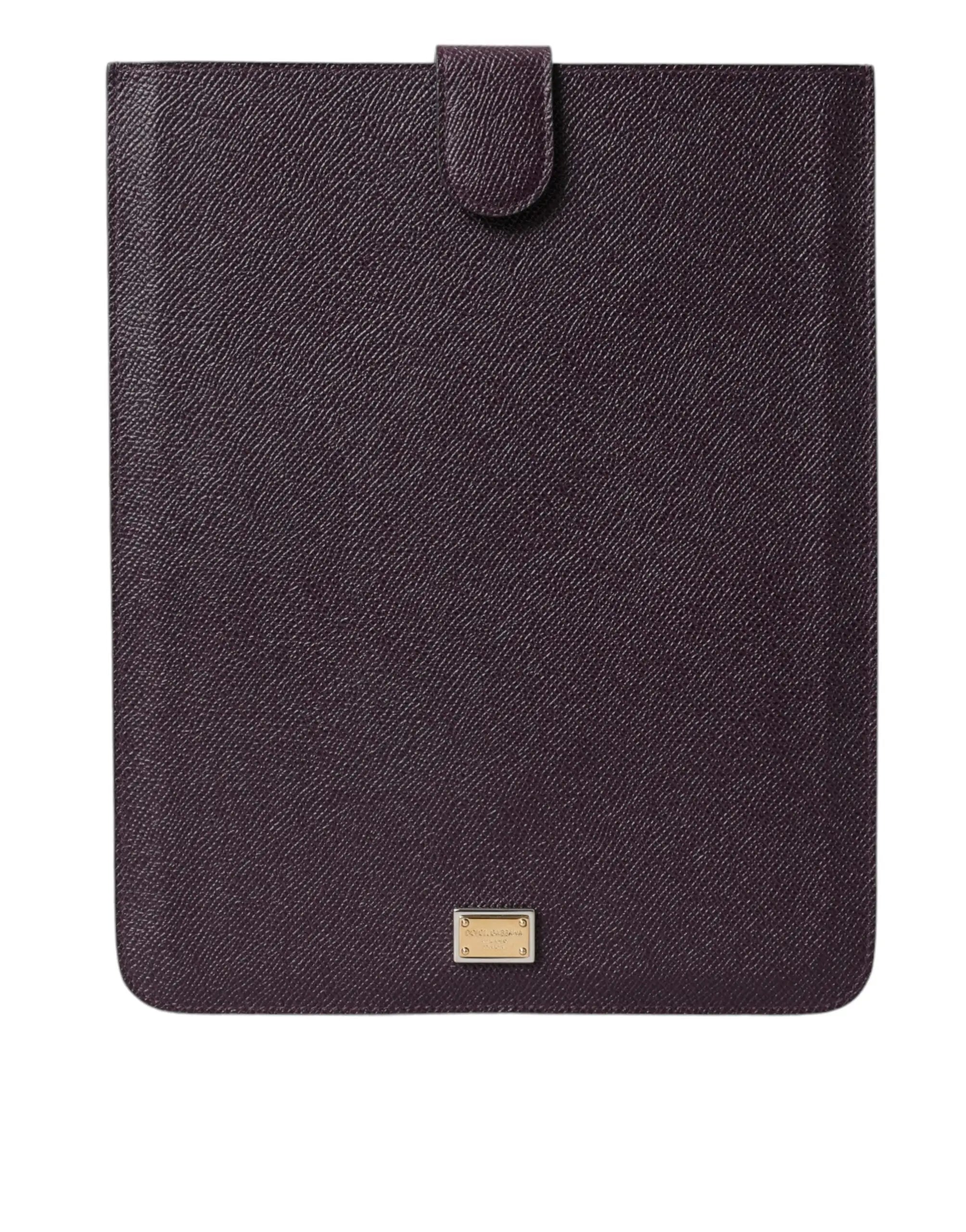Etui pour tablette dolce & gabbana en cuir brun foncé texturé avec plaque logo métal doré et fermeture à rabat assortie