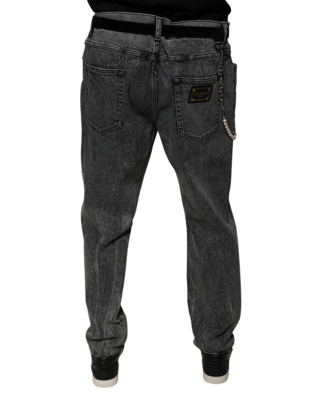 Jeans skinny en denim coton gris foncé dolce gabbana vue arrière avec ceinture noire et chaîne perles sur la poche