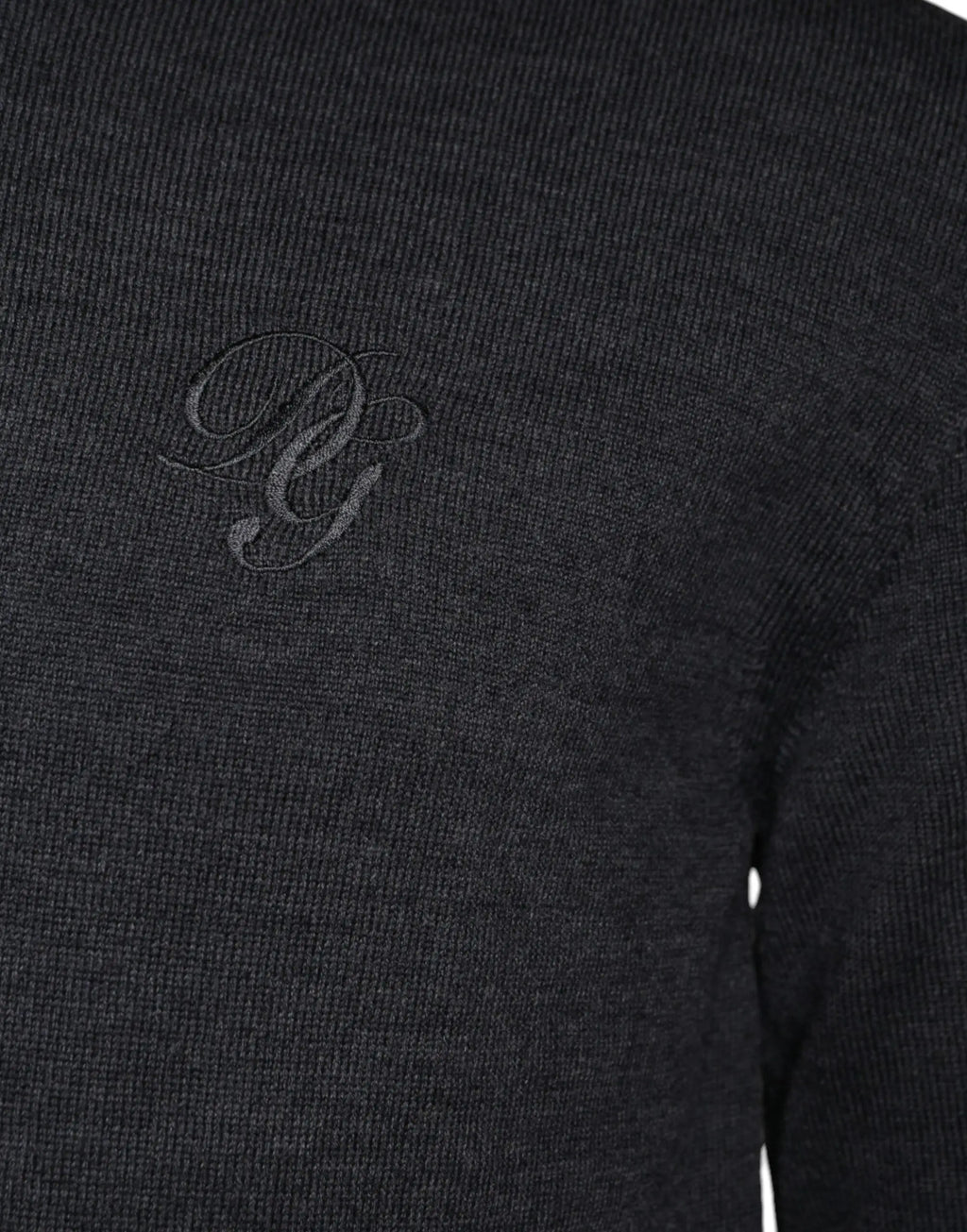 Pull-over en laine gris foncé dolce & gabbana avec col rond et monogramme brodé ton sur ton sur la poitrine