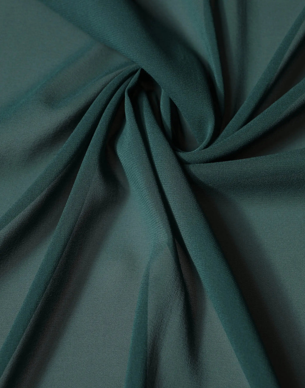 Dolce & gabbana écharpe en soie vert foncé avec texture lisse légèrement brillante 200cm x 64cm