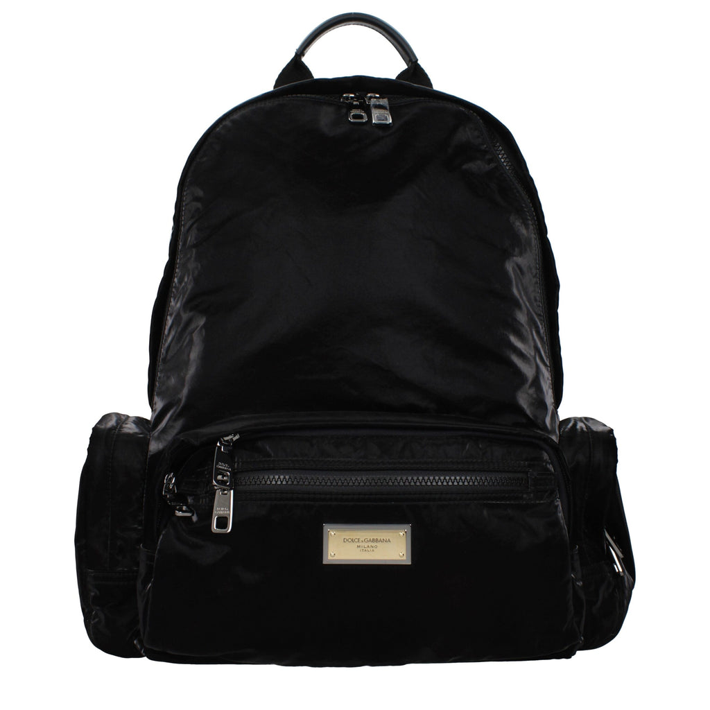 Sac à dos en nylon noir Dolce & Gabbana avec logo et poches, idéal pour un style élégant et pratique.