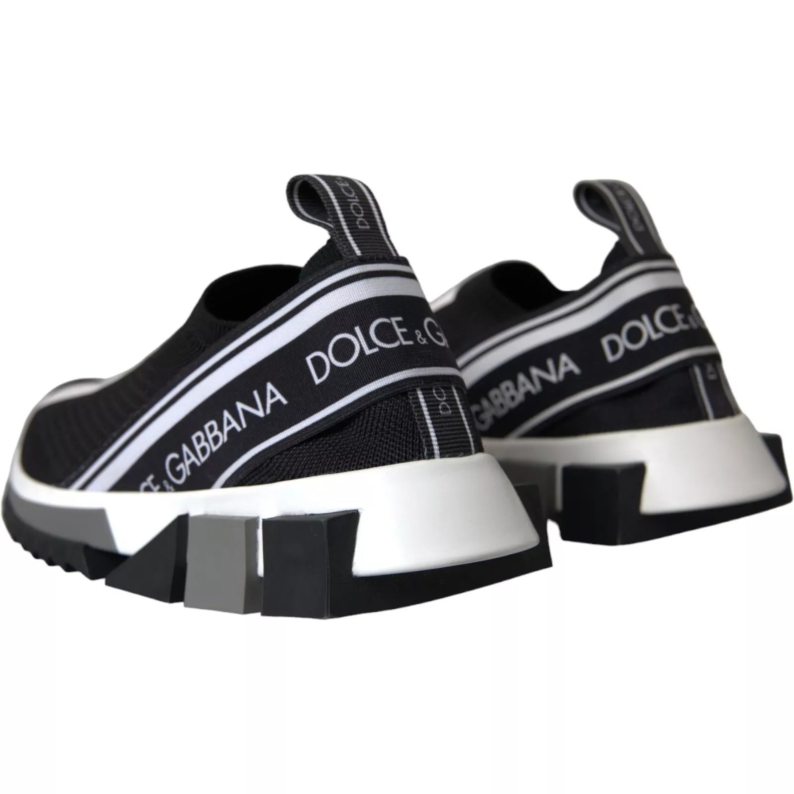 Chaussures sneakers Dolce & Gabbana Sorrento noires et blanches, slip-on, look élégant et moderne.