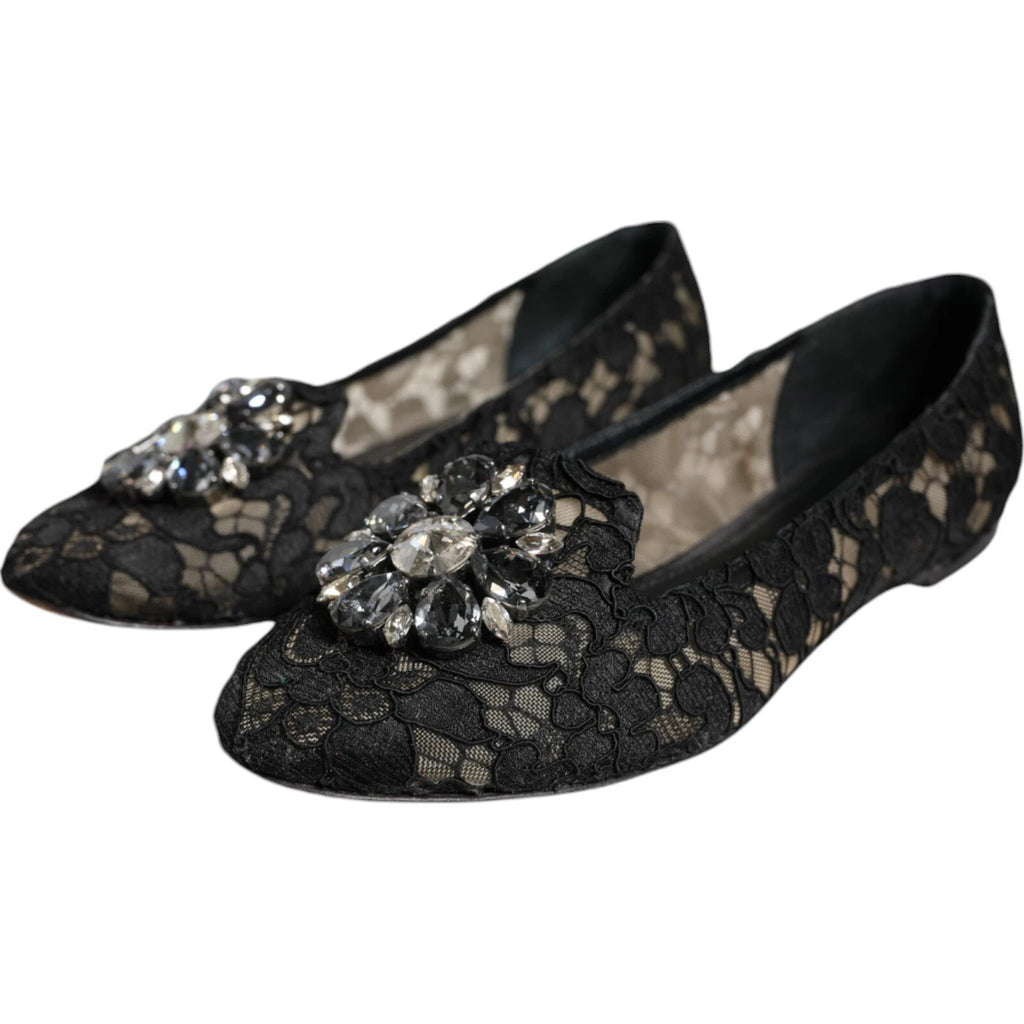 Chaussures ballerines en dentelle noire Dolce & Gabbana avec cristaux, chaussures plates élégantes pour femme.