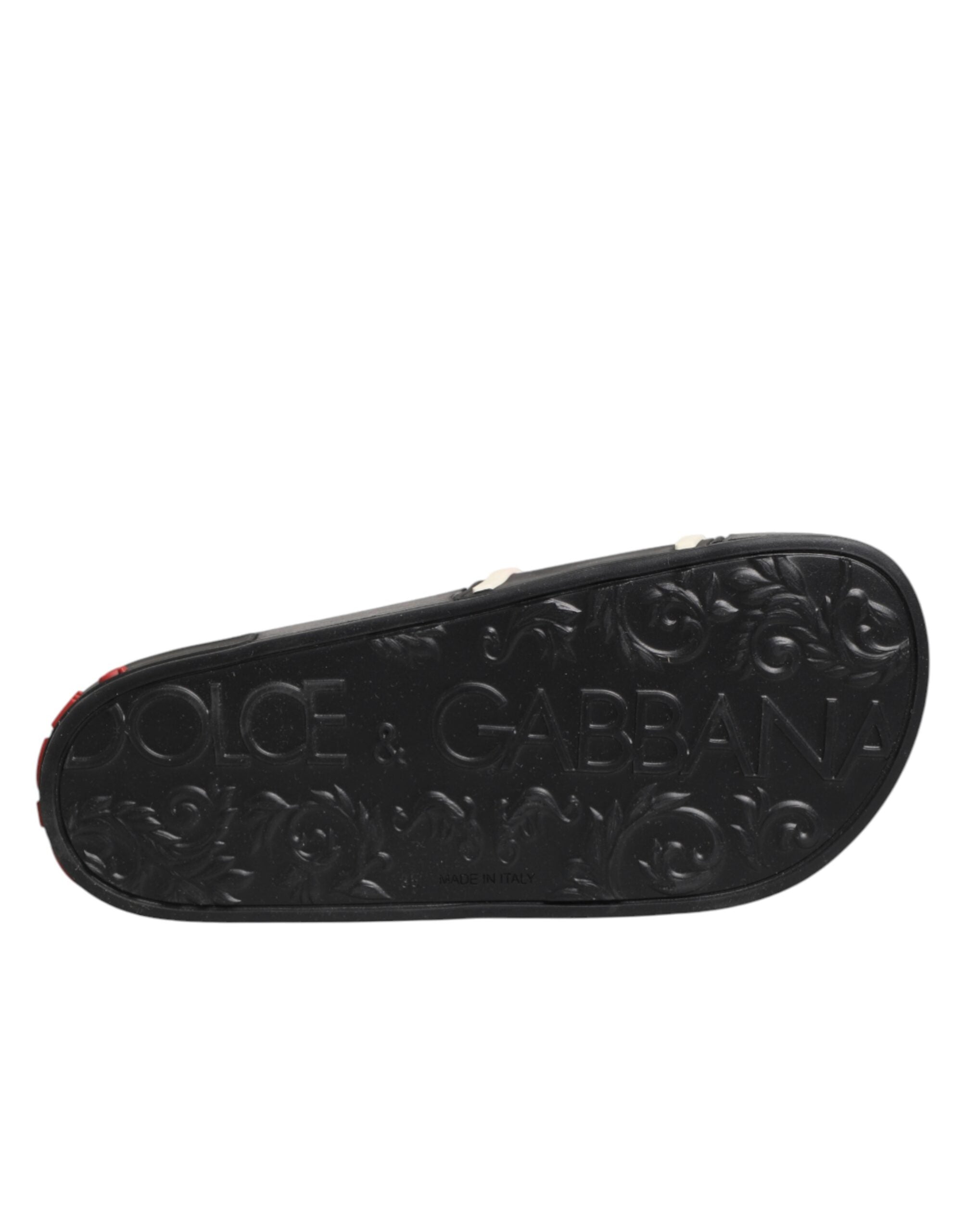 Sandales en caoutchouc noires Dolce & Gabbana pour la plage, chaussures de plage élégantes et confortables.