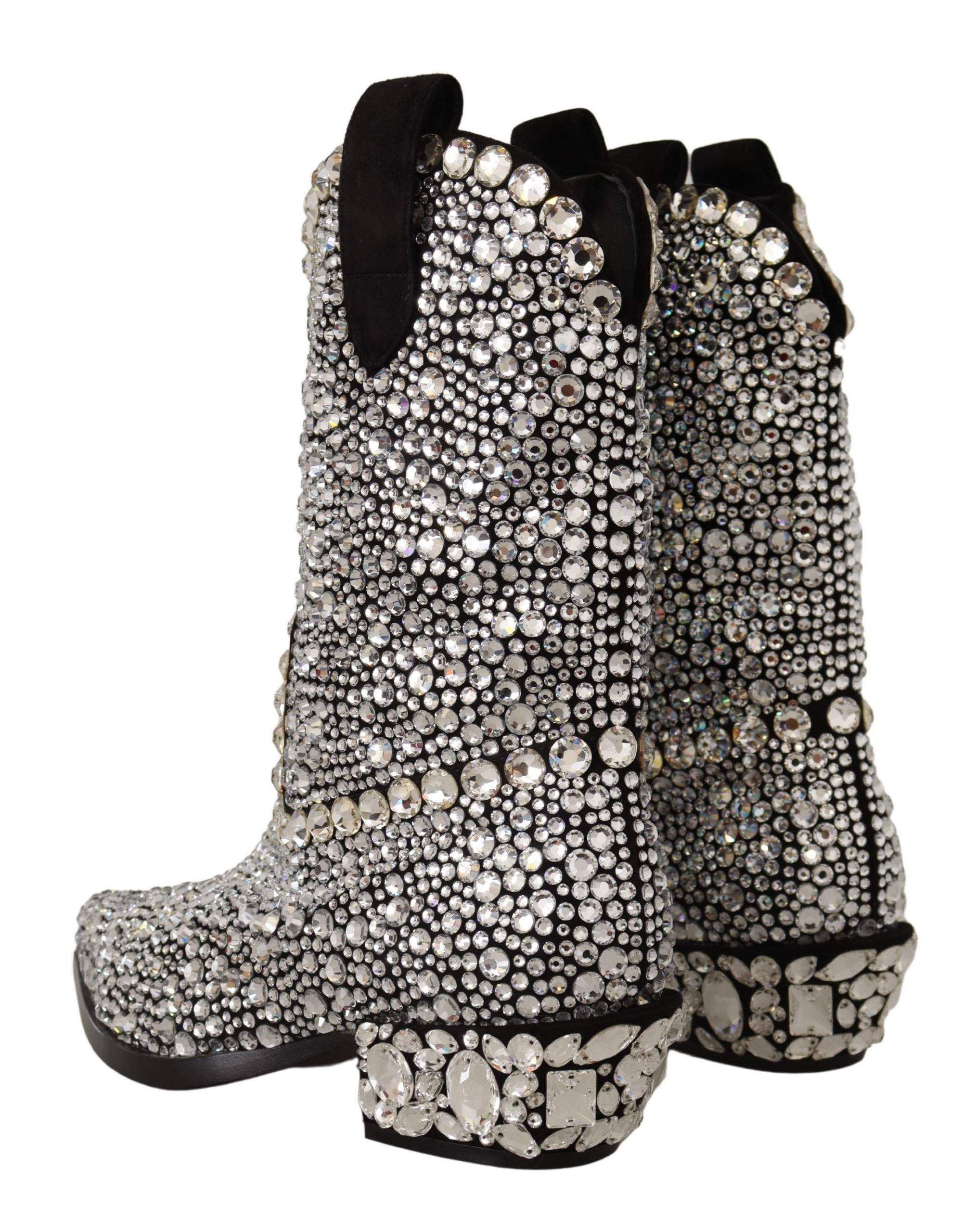 Bottes cowgirl en daim noir Dolce & Gabbana avec strass et cristaux, style élégant et glamour.