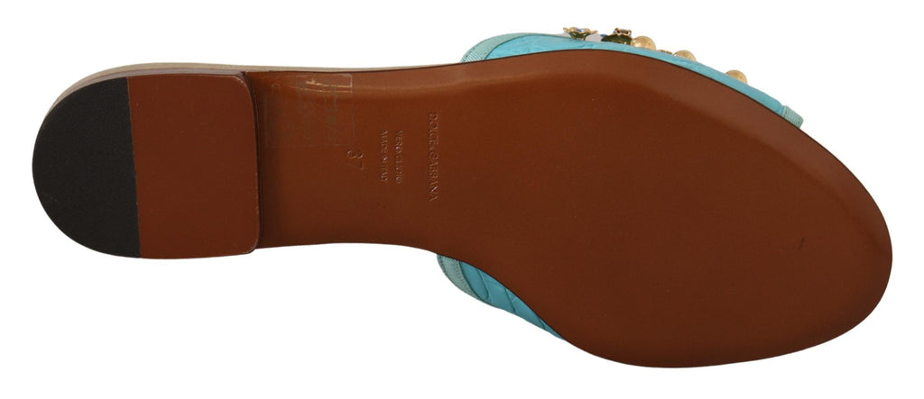 Sandales en cuir exotique bleu avec cristaux Dolce & Gabbana, détails élégants et finition raffinée.