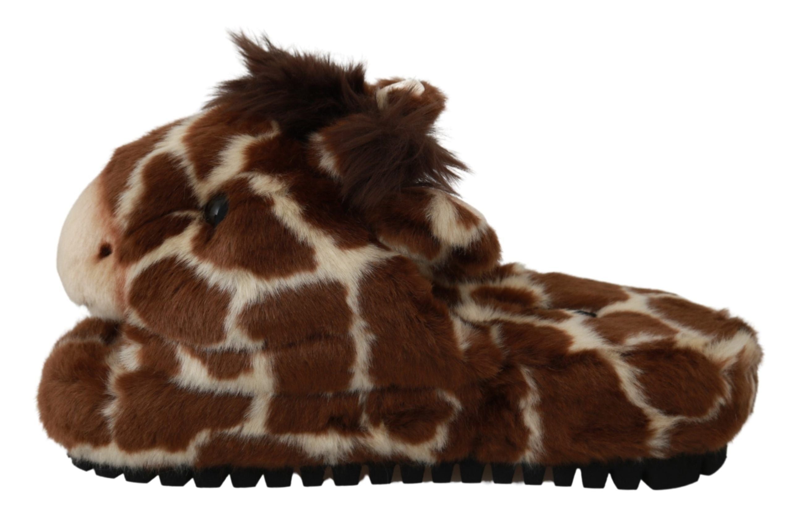 Sandales plates Dolce & Gabbana en daim marron avec motif girafe, chaussons élégants et confortables pour femme.