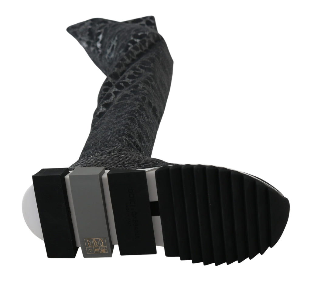 Chaussures Dolce & Gabbana, baskets montantes en gris avec motif léopard, style bottines en cuir pour femmes.
