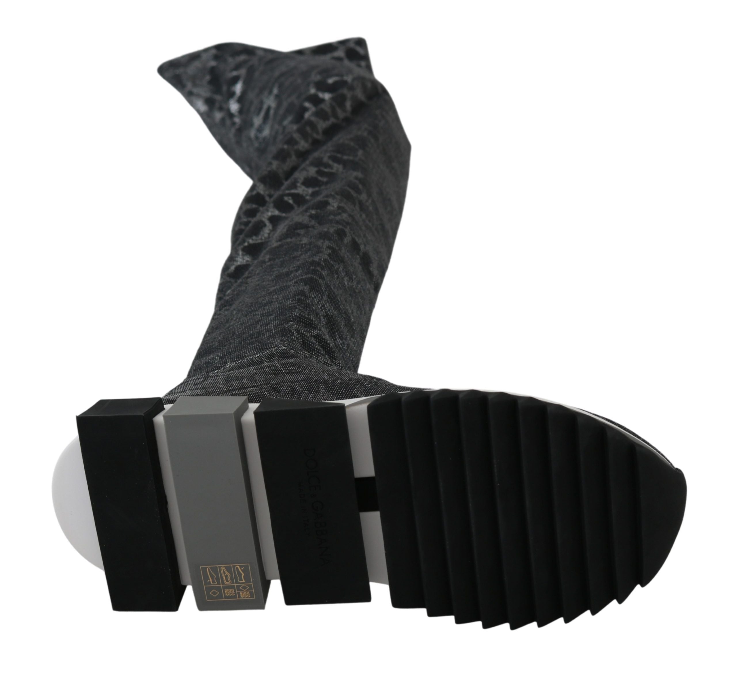 Chaussures Dolce & Gabbana, baskets montantes en gris avec motif léopard, style bottines en cuir pour femmes.