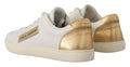 Chaussures sneakers basses en cuir blanc et or de Dolce & Gabbana, style élégant et moderne, vue de face.