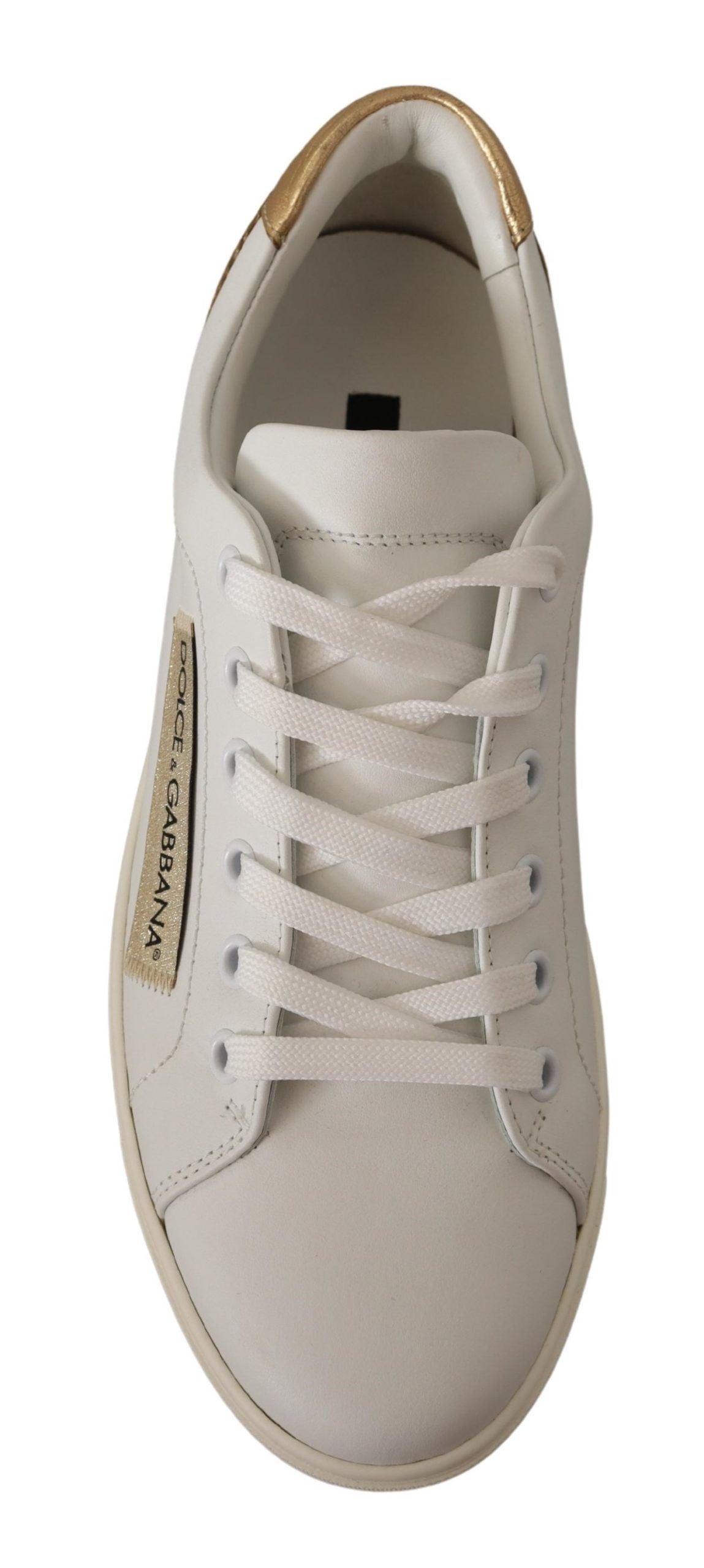 Chaussures sneakers basses en cuir blanc et or de Dolce & Gabbana, style élégant et luxe.